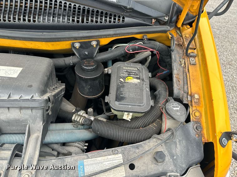 image for item DX1090 2001 Thomas school bus