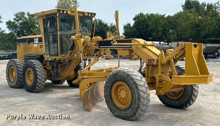 image for item DX1116 2007 Caterpillar 12H motor grader