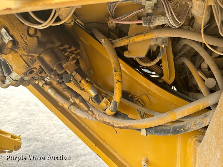 image for item DX1116 2007 Caterpillar 12H motor grader