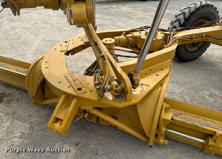 image for item DX1116 2007 Caterpillar 12H motor grader