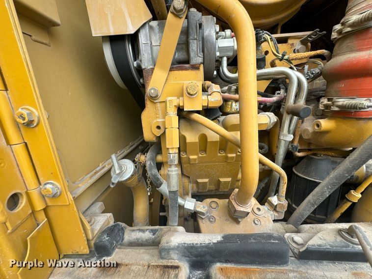 image for item DX1116 2007 Caterpillar 12H motor grader