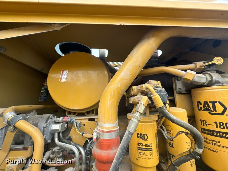 image for item DX1116 2007 Caterpillar 12H motor grader