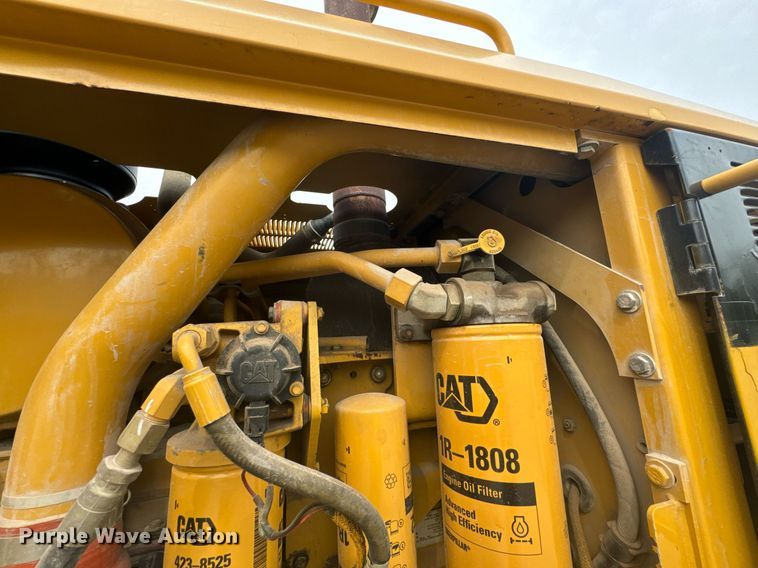 image for item DX1116 2007 Caterpillar 12H motor grader