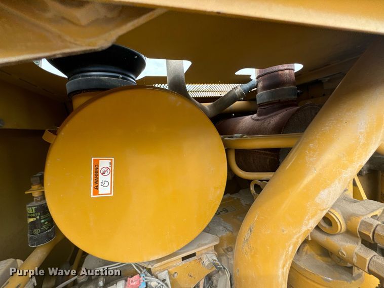 image for item DX1116 2007 Caterpillar 12H motor grader