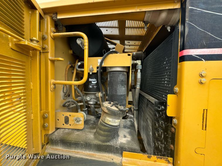 image for item DX1116 2007 Caterpillar 12H motor grader