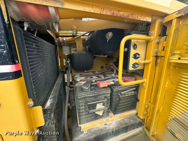 image for item DX1116 2007 Caterpillar 12H motor grader