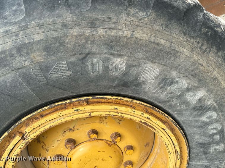 image for item DX1116 2007 Caterpillar 12H motor grader