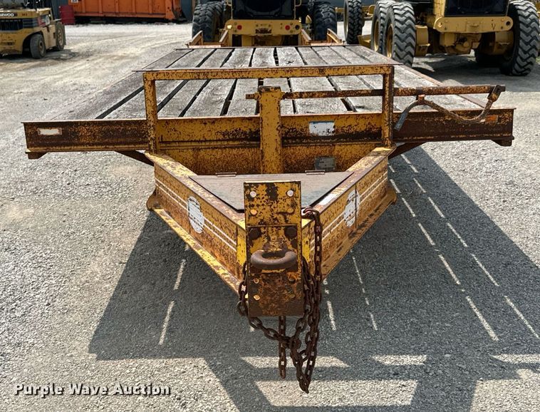 image for item DX1118 1988 CZ Engineering CZ18KT equipment trailer