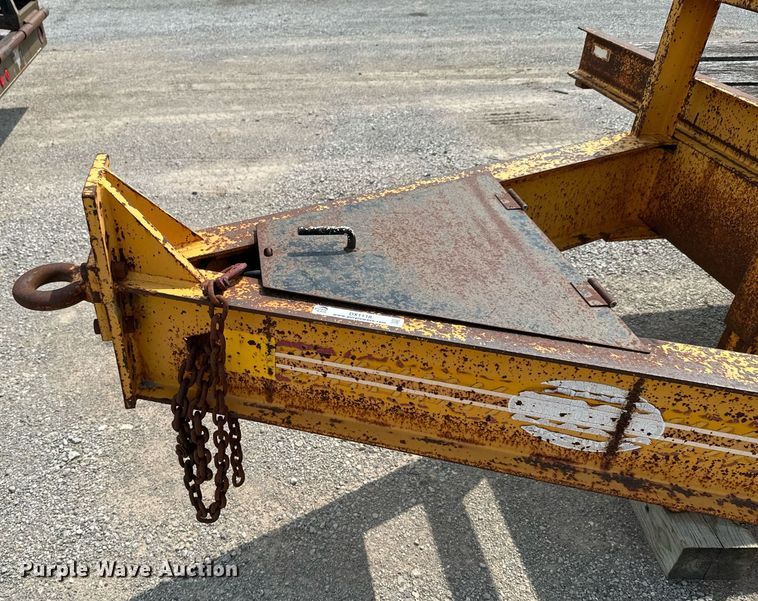 image for item DX1118 1988 CZ Engineering CZ18KT equipment trailer