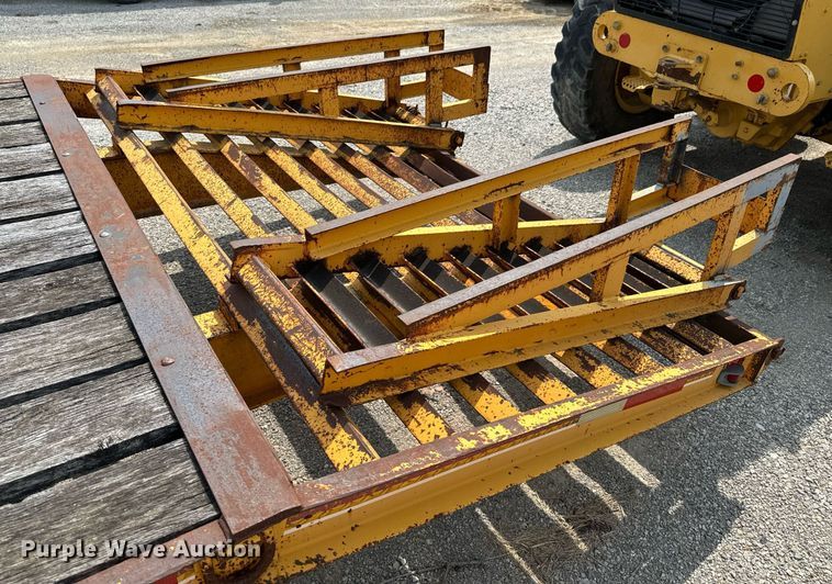 image for item DX1118 1988 CZ Engineering CZ18KT equipment trailer