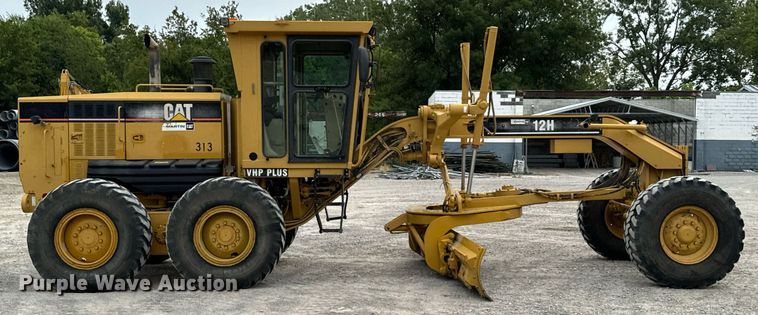 image for item DX1119 2006 Caterpillar 12H motor grader