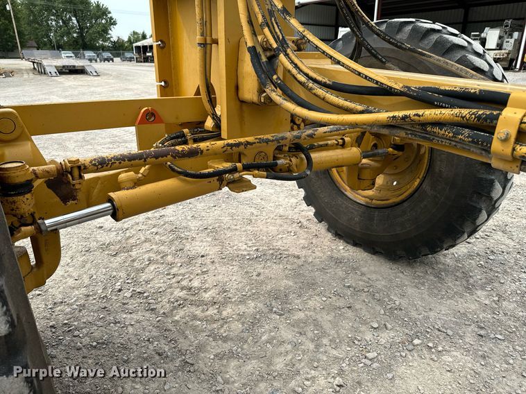 image for item DX1119 2006 Caterpillar 12H motor grader