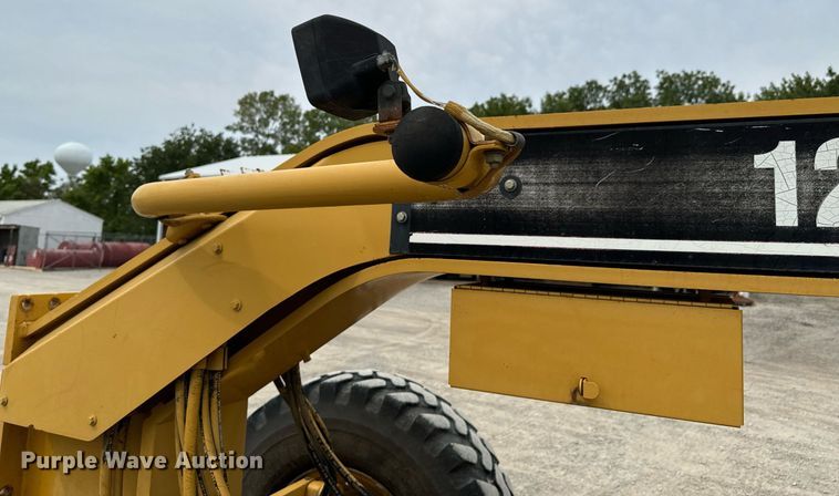 image for item DX1119 2006 Caterpillar 12H motor grader