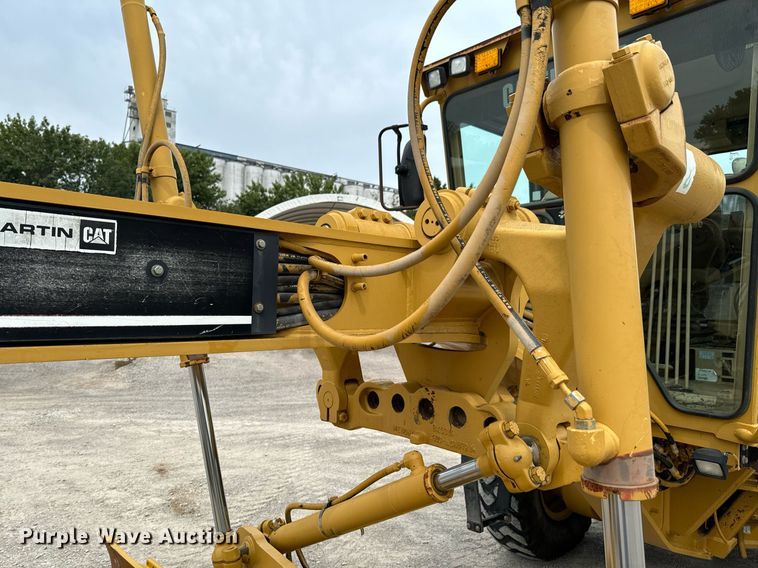 image for item DX1119 2006 Caterpillar 12H motor grader