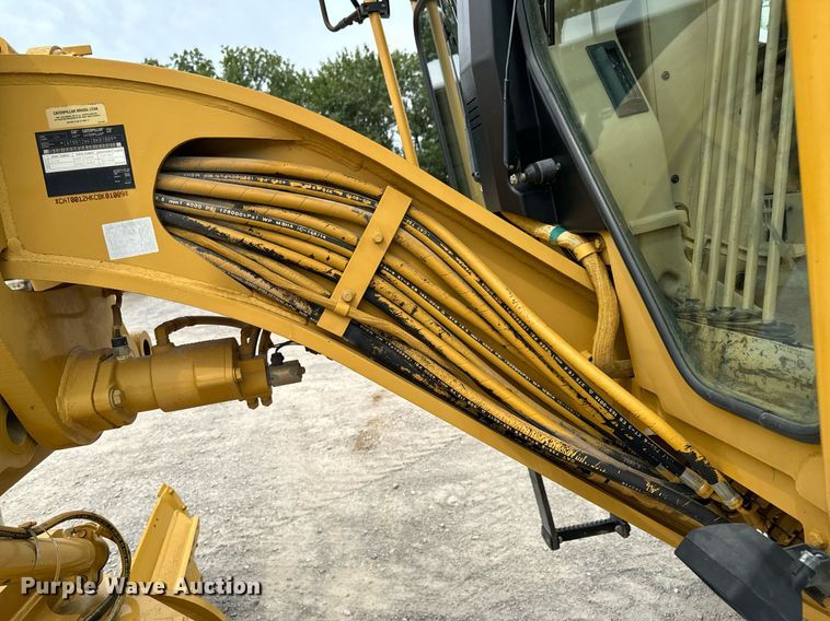 image for item DX1119 2006 Caterpillar 12H motor grader