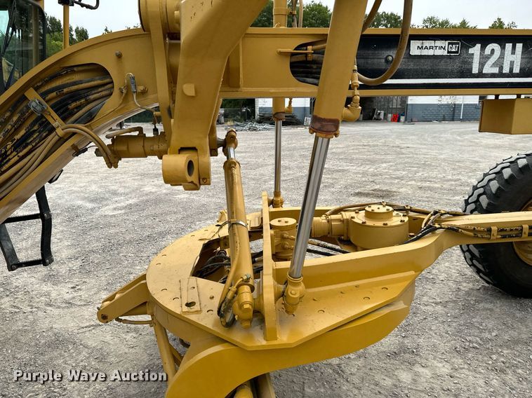 image for item DX1119 2006 Caterpillar 12H motor grader