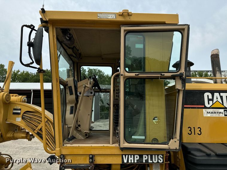 image for item DX1119 2006 Caterpillar 12H motor grader