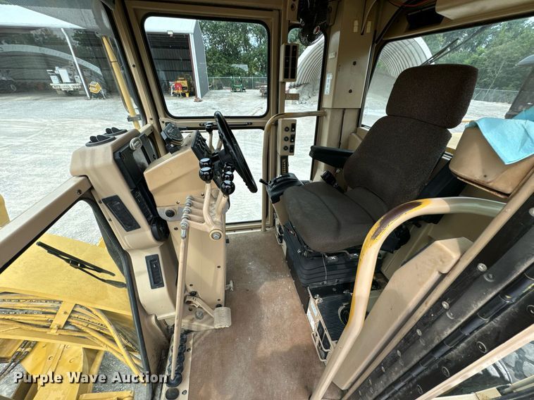 image for item DX1119 2006 Caterpillar 12H motor grader