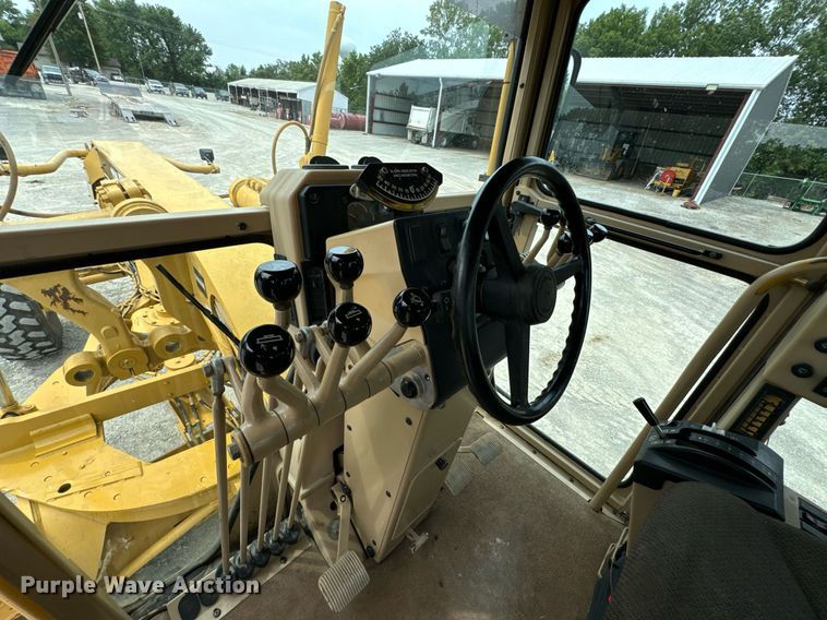 image for item DX1119 2006 Caterpillar 12H motor grader