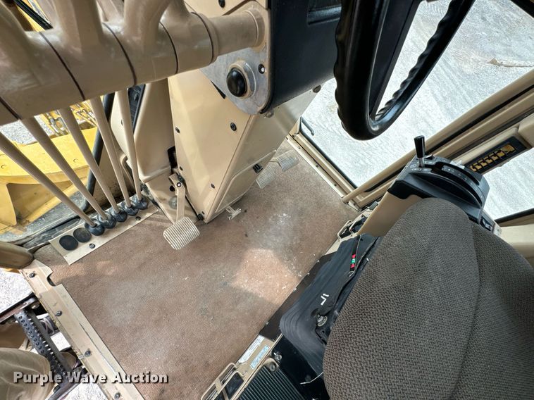 image for item DX1119 2006 Caterpillar 12H motor grader