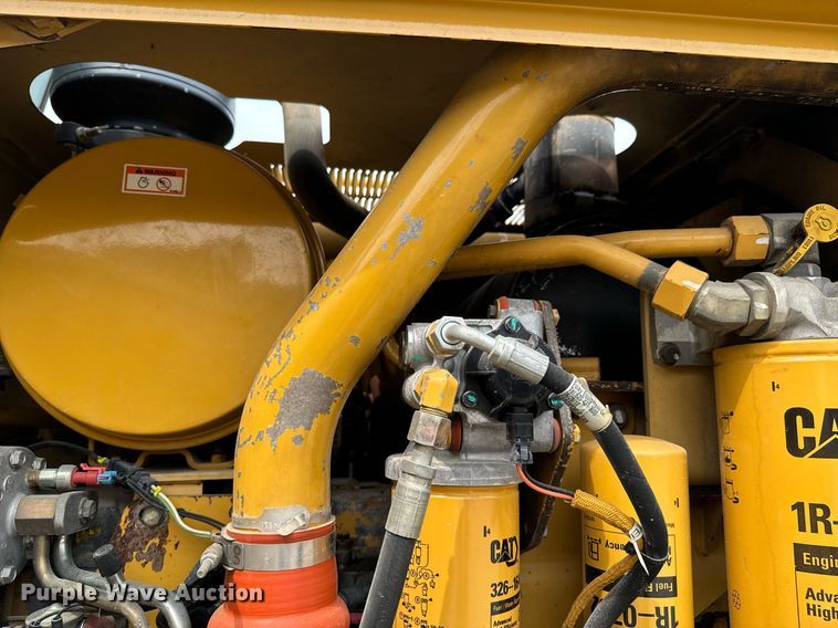 image for item DX1119 2006 Caterpillar 12H motor grader