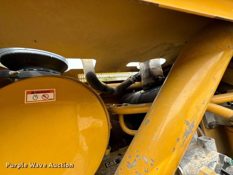 image for item DX1119 2006 Caterpillar 12H motor grader