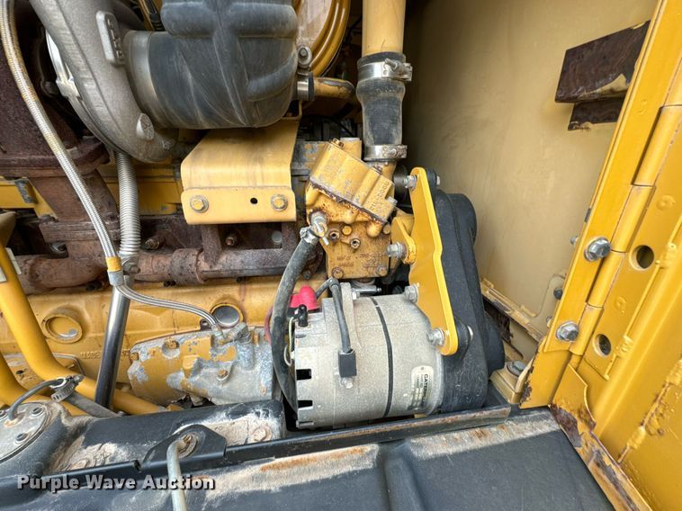 image for item DX1119 2006 Caterpillar 12H motor grader