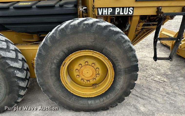 image for item DX1119 2006 Caterpillar 12H motor grader