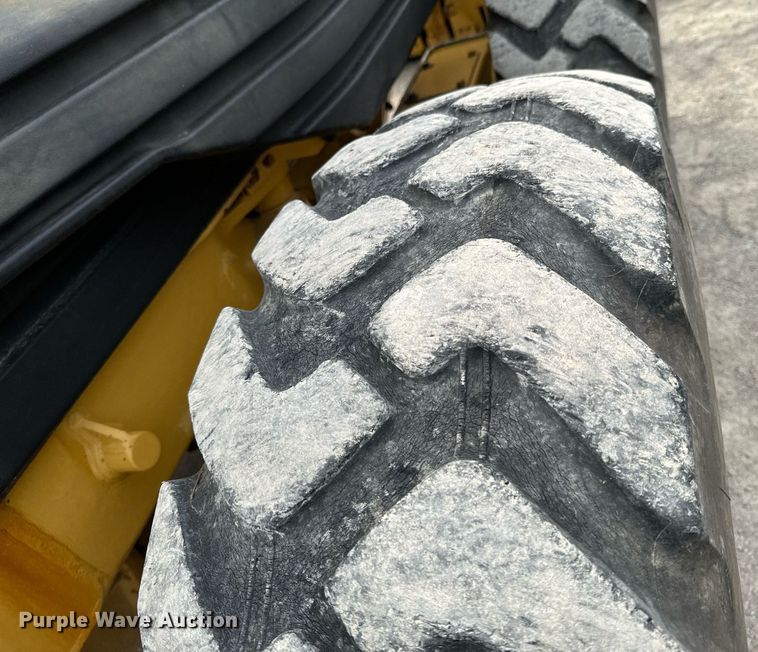 image for item DX1119 2006 Caterpillar 12H motor grader