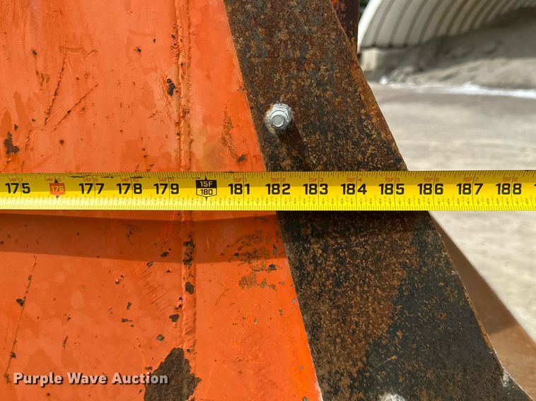 image for item DX1120 1996 International  4900 dump truck