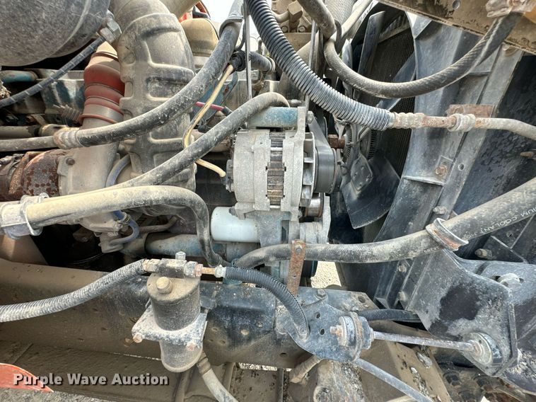 image for item DX1120 1996 International  4900 dump truck