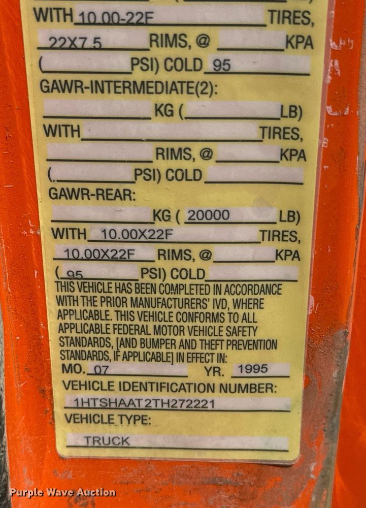 image for item DX1120 1996 International  4900 dump truck