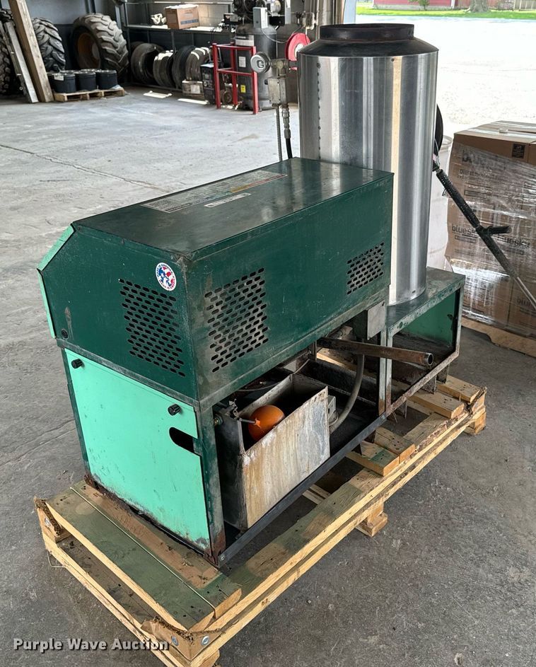 image for item DX1121 Hy-Flo 5181A  pressure washer