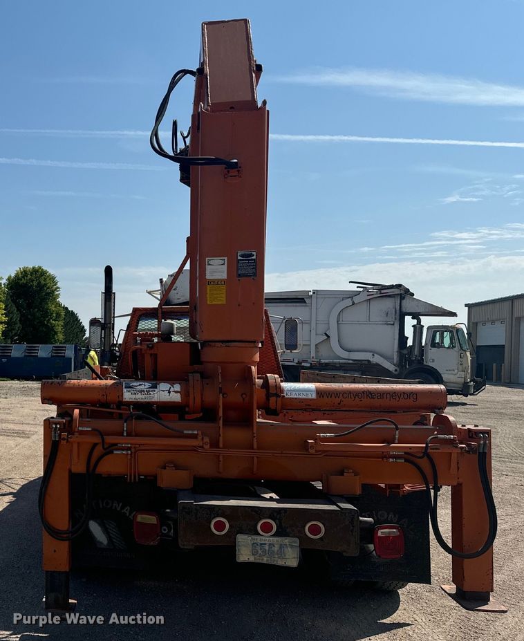 image for item EE7501 1984 Ford K708 crane truck