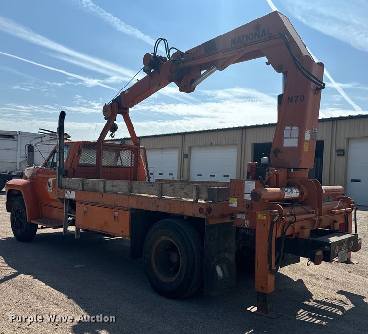 image for item EE7501 1984 Ford K708 crane truck