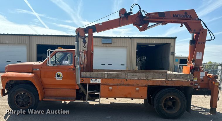 image for item EE7501 1984 Ford K708 crane truck