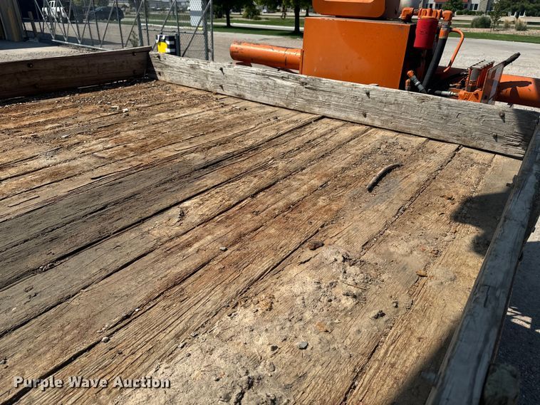 image for item EE7501 1984 Ford K708 crane truck