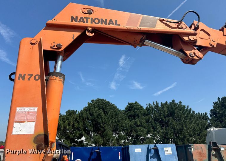 image for item EE7501 1984 Ford K708 crane truck