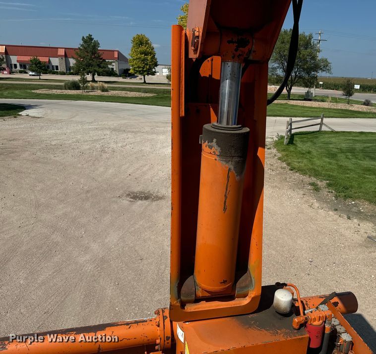 image for item EE7501 1984 Ford K708 crane truck