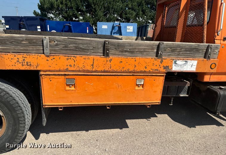 image for item EE7501 1984 Ford K708 crane truck