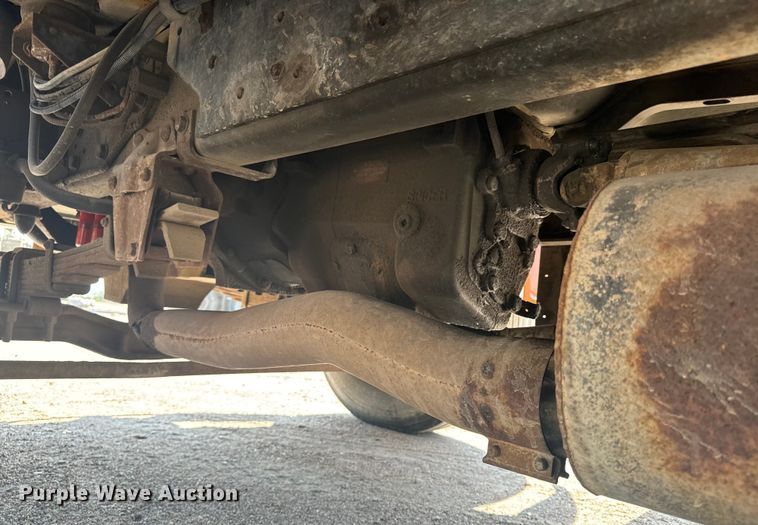 image for item EE7501 1984 Ford K708 crane truck