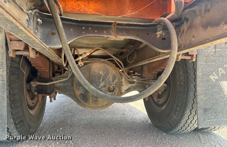 image for item EE7501 1984 Ford K708 crane truck