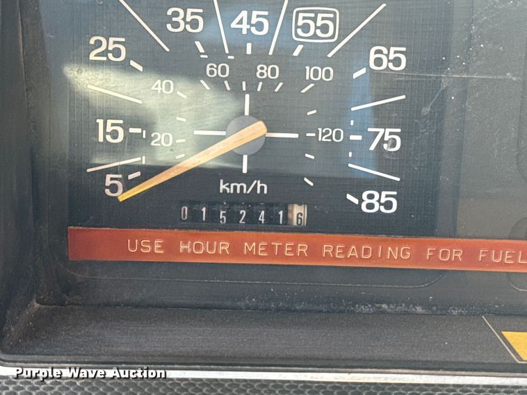 image for item EE7501 1984 Ford K708 crane truck