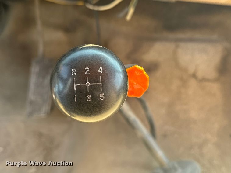 image for item EE7501 1984 Ford K708 crane truck