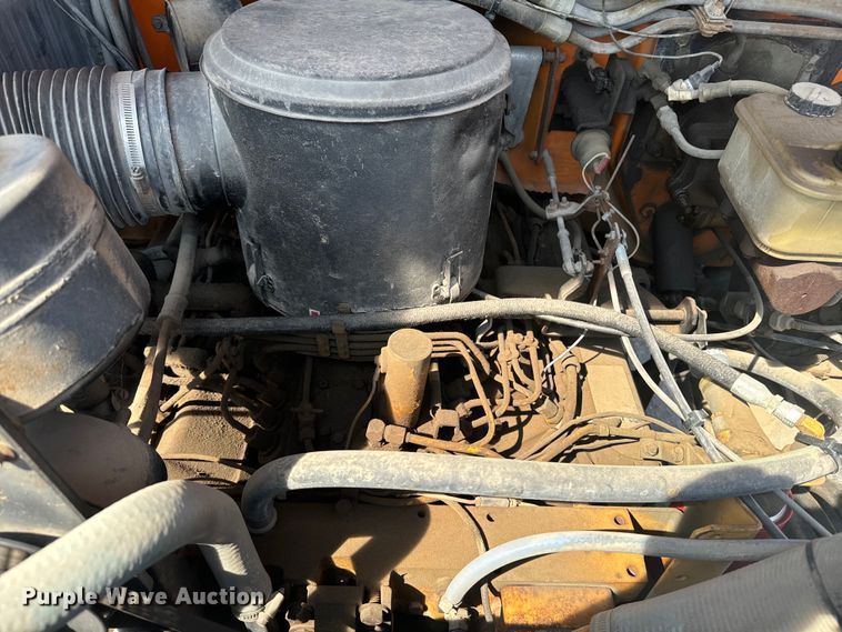 image for item EE7501 1984 Ford K708 crane truck