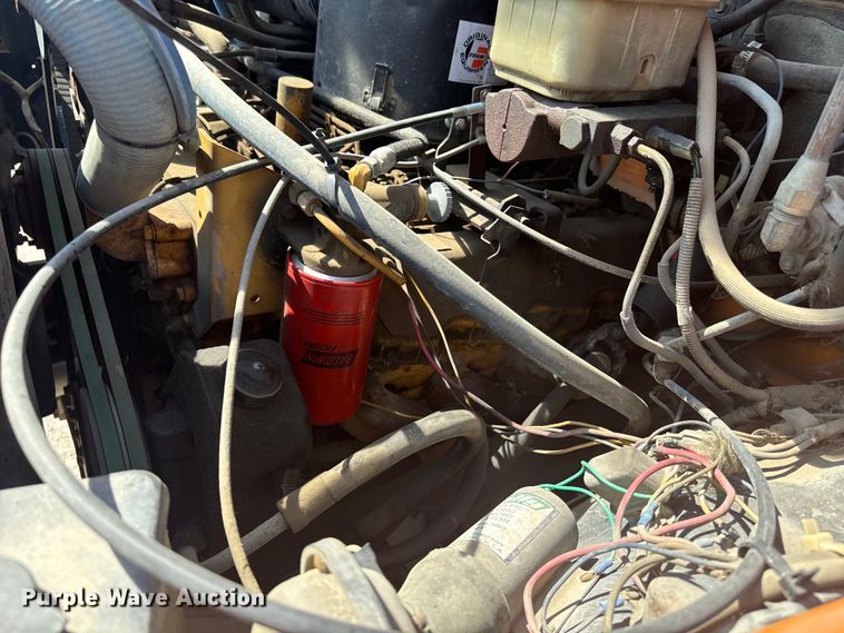 image for item EE7501 1984 Ford K708 crane truck