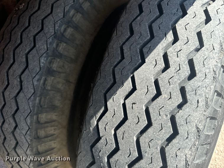 image for item EE7501 1984 Ford K708 crane truck