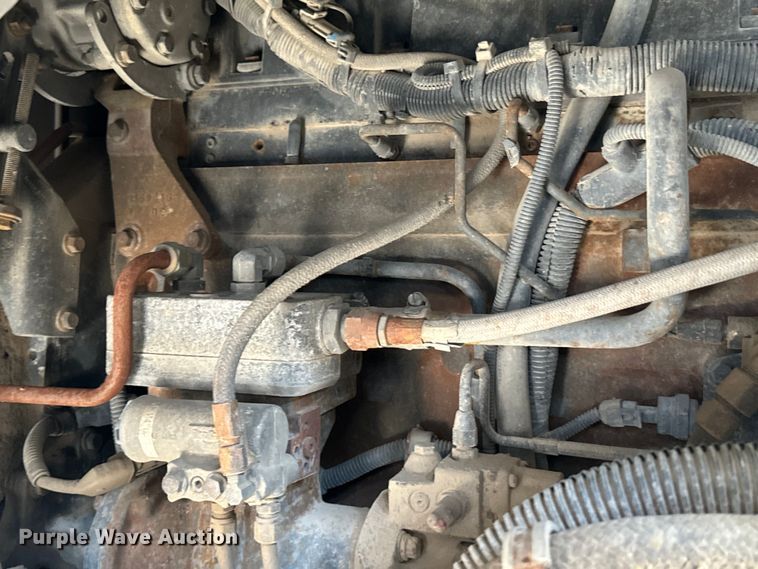 image for item EE7502 2001 Volvo WX64 refuse truck