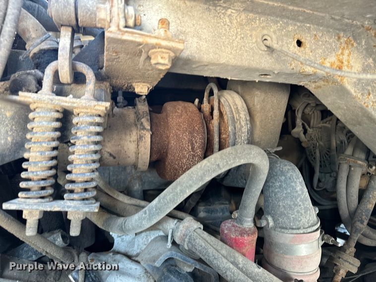 image for item EE7502 2001 Volvo WX64 refuse truck