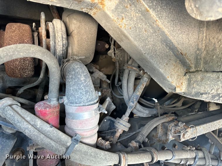 image for item EE7502 2001 Volvo WX64 refuse truck